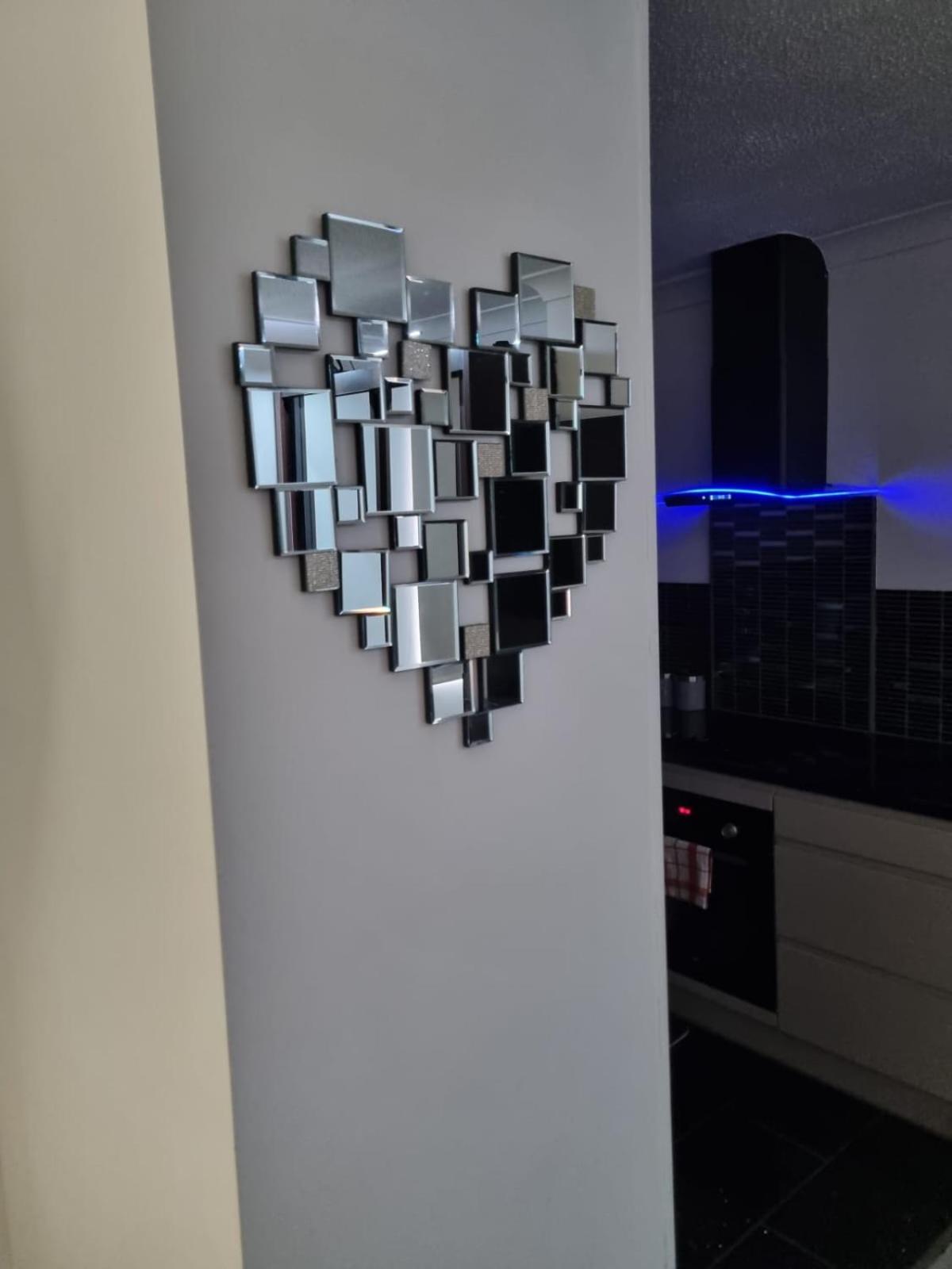 Stylish London Apartment & Free Parking Экстерьер фото